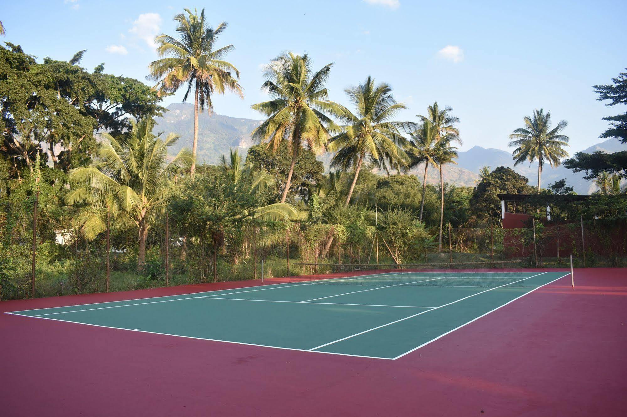 Morogoro Hotel Kültér fotó